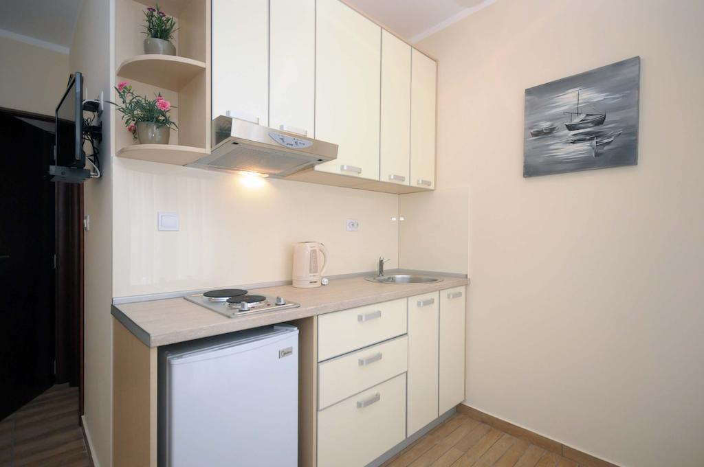 Apartments Royal Будва Стая снимка