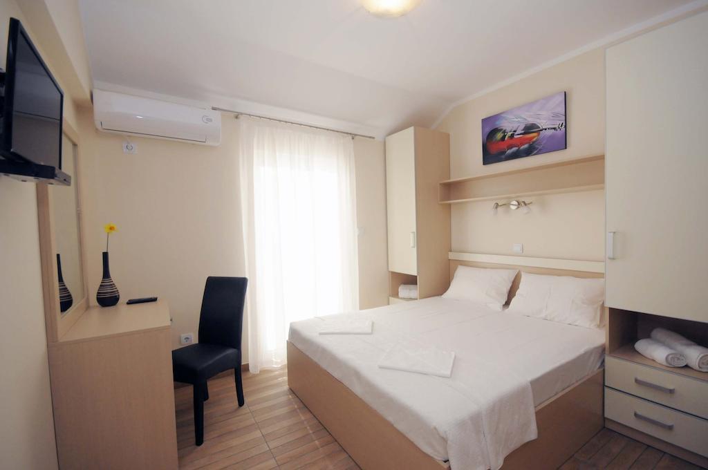 Apartments Royal Будва Стая снимка